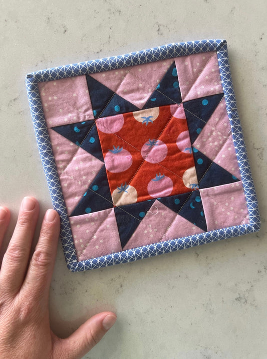 Sawtooth Mini Quilt - Pink Tomato