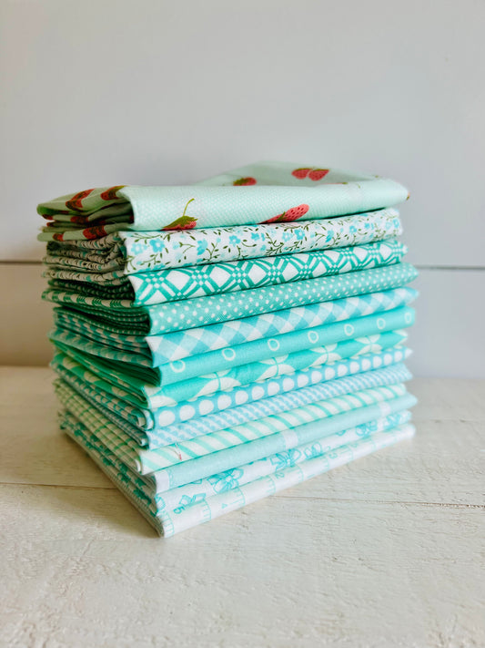 Lighthearted Aqua Fat Quarter Bundle